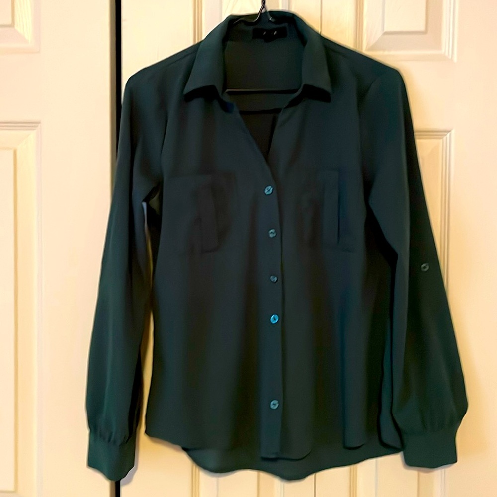 Dark forest green women’s blouse with button roll up long sleeves, size S